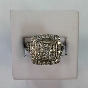 White Gold 10kt, Lady Dia Ring, size 5 1/2 