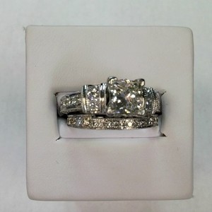 Wg Neil Lane Wedding Set 14kt ring size 7