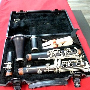 Artley 70S - Black Wooden Clarinet 70s