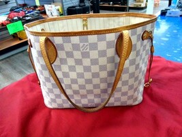 Louis Vuitton  Neverful