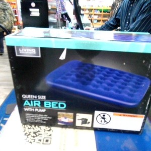 Living Solutions Queen Size Air Bed with Pump