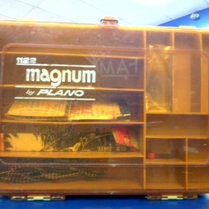 Magnum 1122 tackle box with various tackle