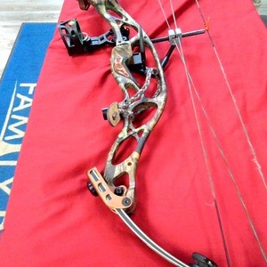 HOYT XT 1000 Compound Bow