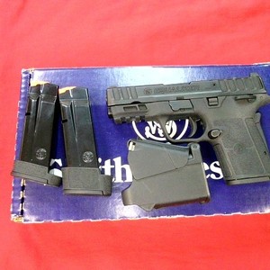 SMITH & WESSON EQUALIZER