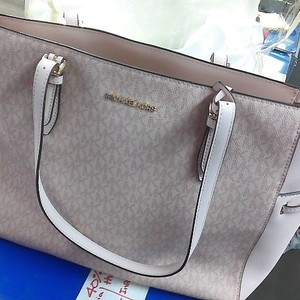Michael Kors Pink Monogram 