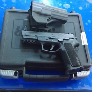 SIG  SAUER SP2022 - 9MM