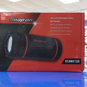 Snap On 1200 lumen worklight