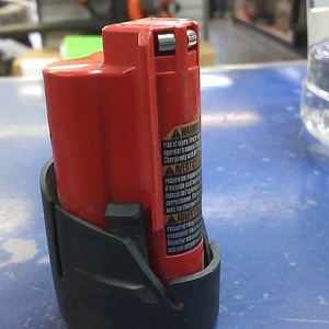 Milwaukee 48-11-2425 Battery
