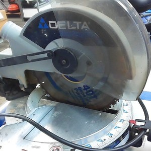 Delta Shopmaster miter saw