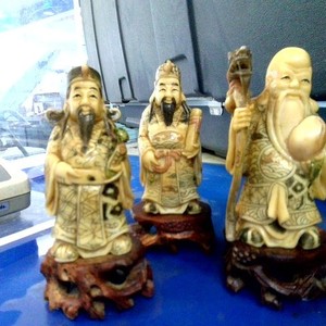 Oriental 3 pc set with stands