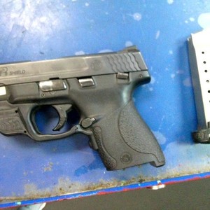 SMITH & WESSON M&P 9 Shield
