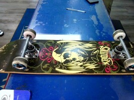 skateboard green