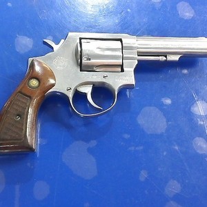 TAURUS 82