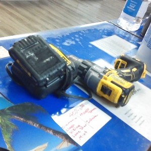 DEWALT DCD996