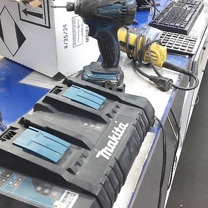 makita  xdt04