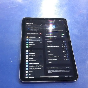 Apple A2568