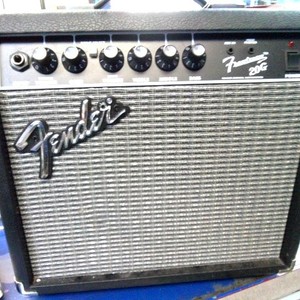 Fender  Frontman 20G