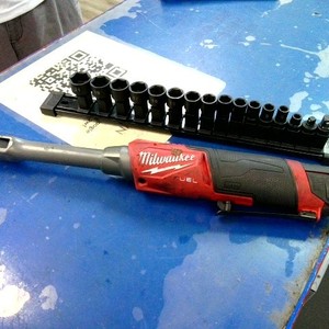Milwaukee 3050-20 Insider Extended Reach  Box Ratchet