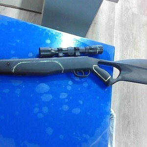 Crossman  F4