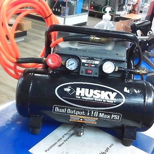 Husky Dual Output 110 PSI 2 Gallons
