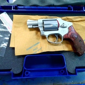 SMITH AND WESSON M642 - .38 S&W SPECIAL