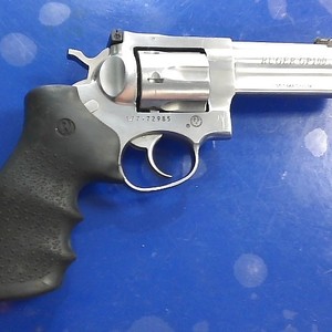 RUGER GP100