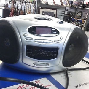 Durabrand Radio/CD Player