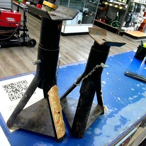 Jack stand 4000 LBS