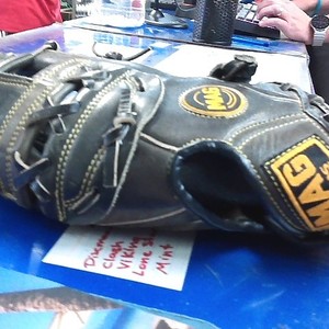 Mag plus glove