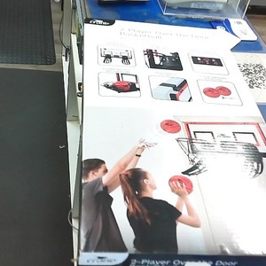 CRANE 2-PLAYER OVER THE DOOR BASKETBALL