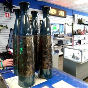 Unbranded vases