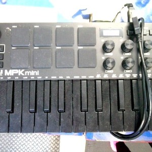 Akai MPK MINI