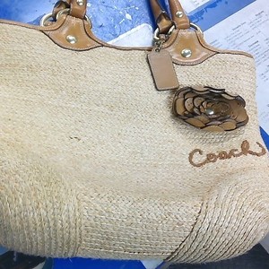 Coach Flower Threaded 