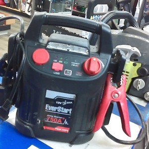 EverStart Jump Starter 750A
