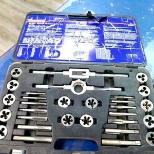 Westward 30 pc tap and die set 