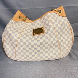 Louis Vuitton Galleria 