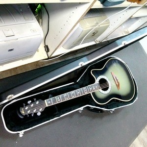 CEMEBRITY by OVATION CC57