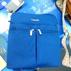 Baggallini crossbody