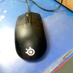 Unbranded wired mouse