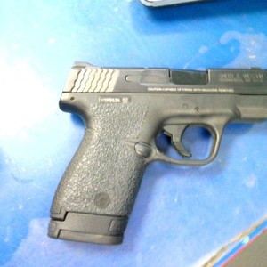 SMITH & WESSON Shield 