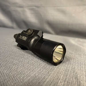 Surefire X300 light