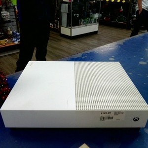 Microsoft X Box One S