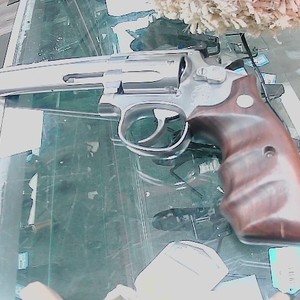 SMITH & WESSON 617-1