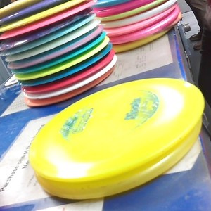 Used Discs Mid Plastic