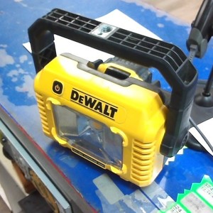 Dewalt dcl077