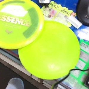 2 premium plastic discs 